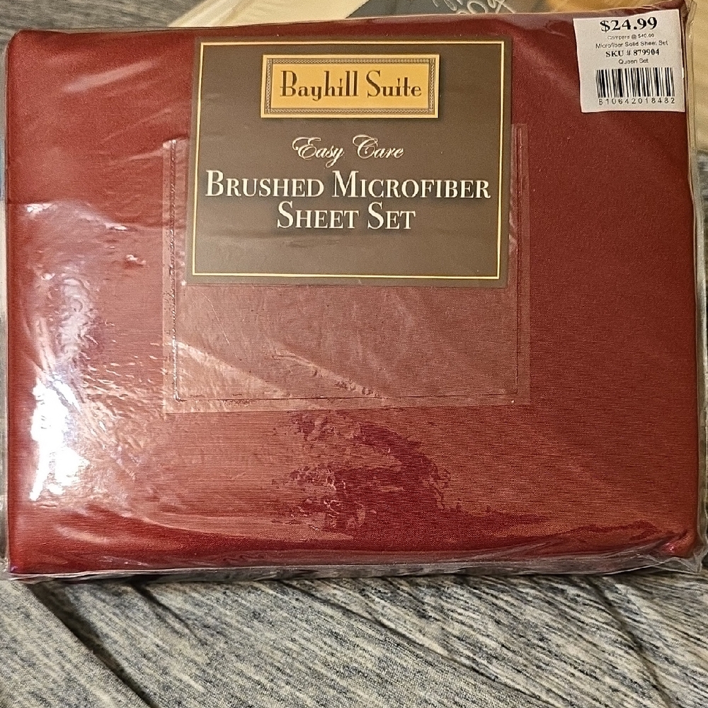 Bayhill Suite Red Microfiber Sheet Set